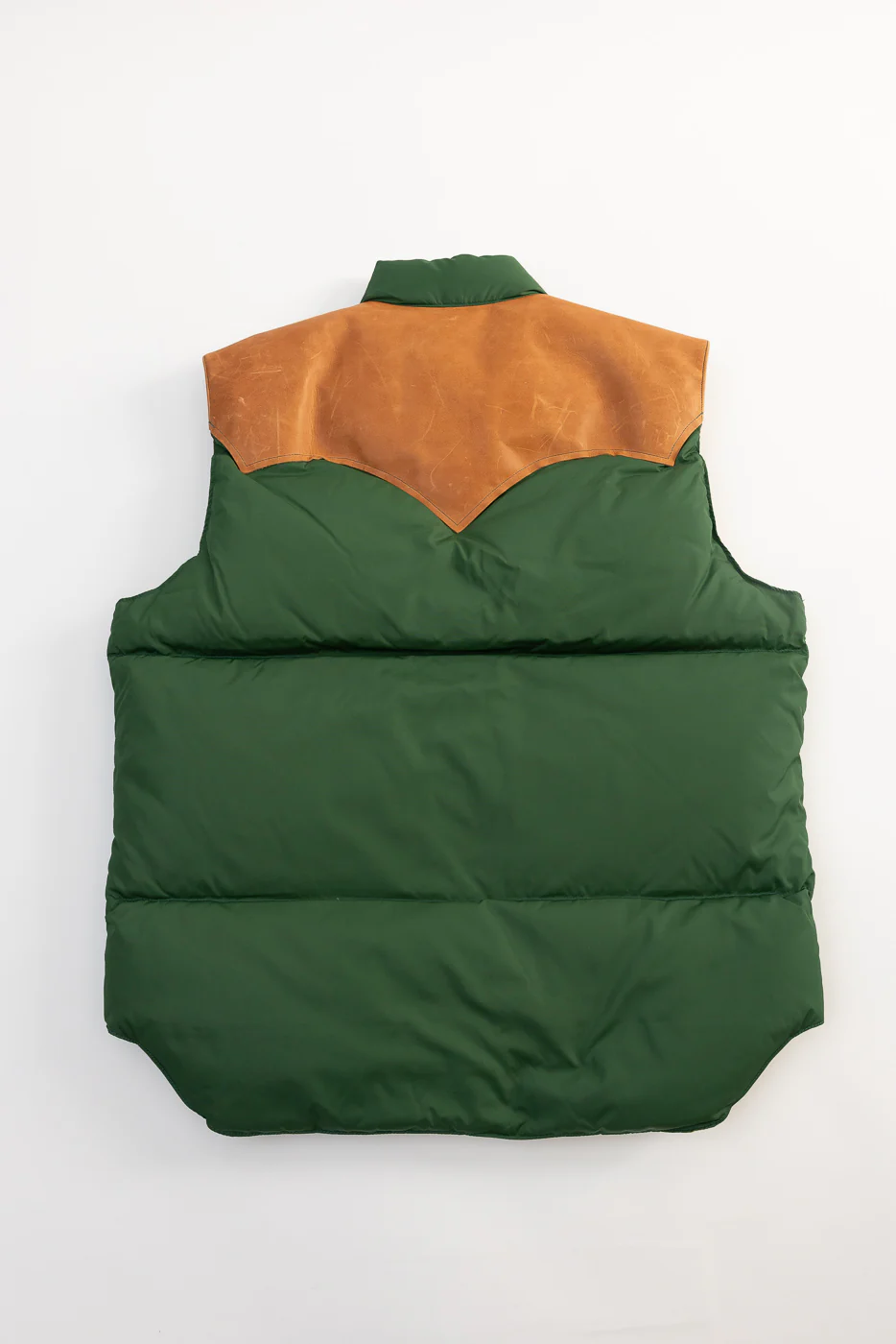 Lot 2234 - Rocky Mountain x Warehouse Nylon Down Vest - Bottle Green - Image 4