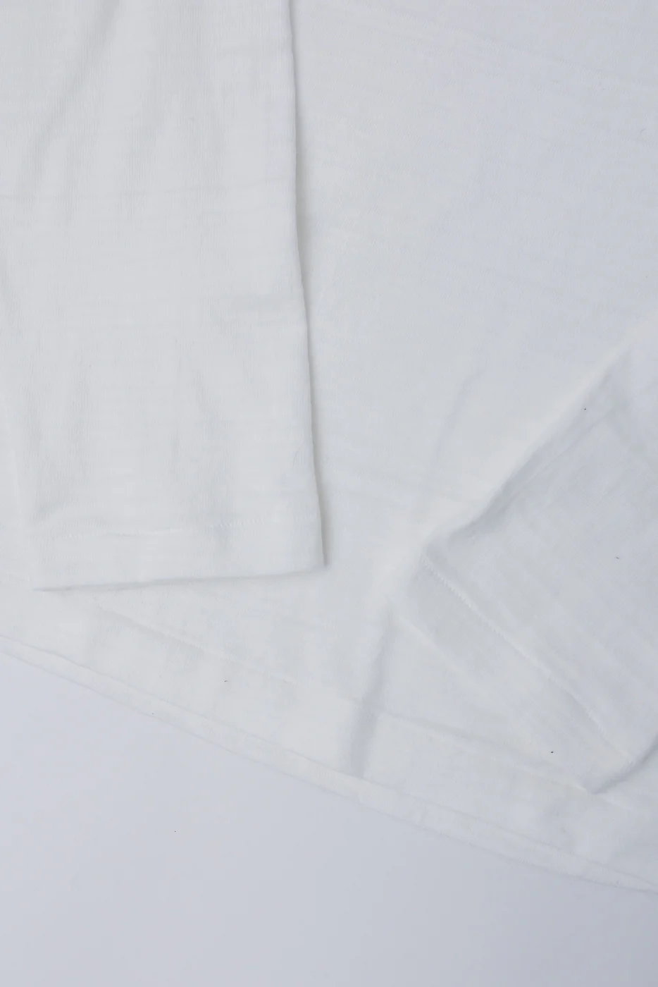 Lot 5906 - Slubby Cotton T-Shirt Long Sleeve - Off White - Image 3