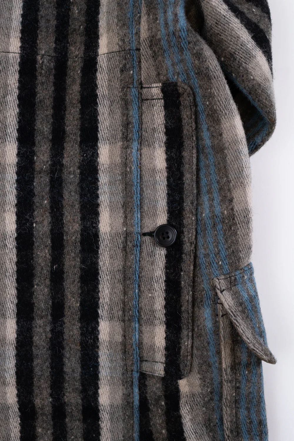 Lot JG-10 - 1920s-1932 Winter Hunting Coat - Gray Plaid - Image 7