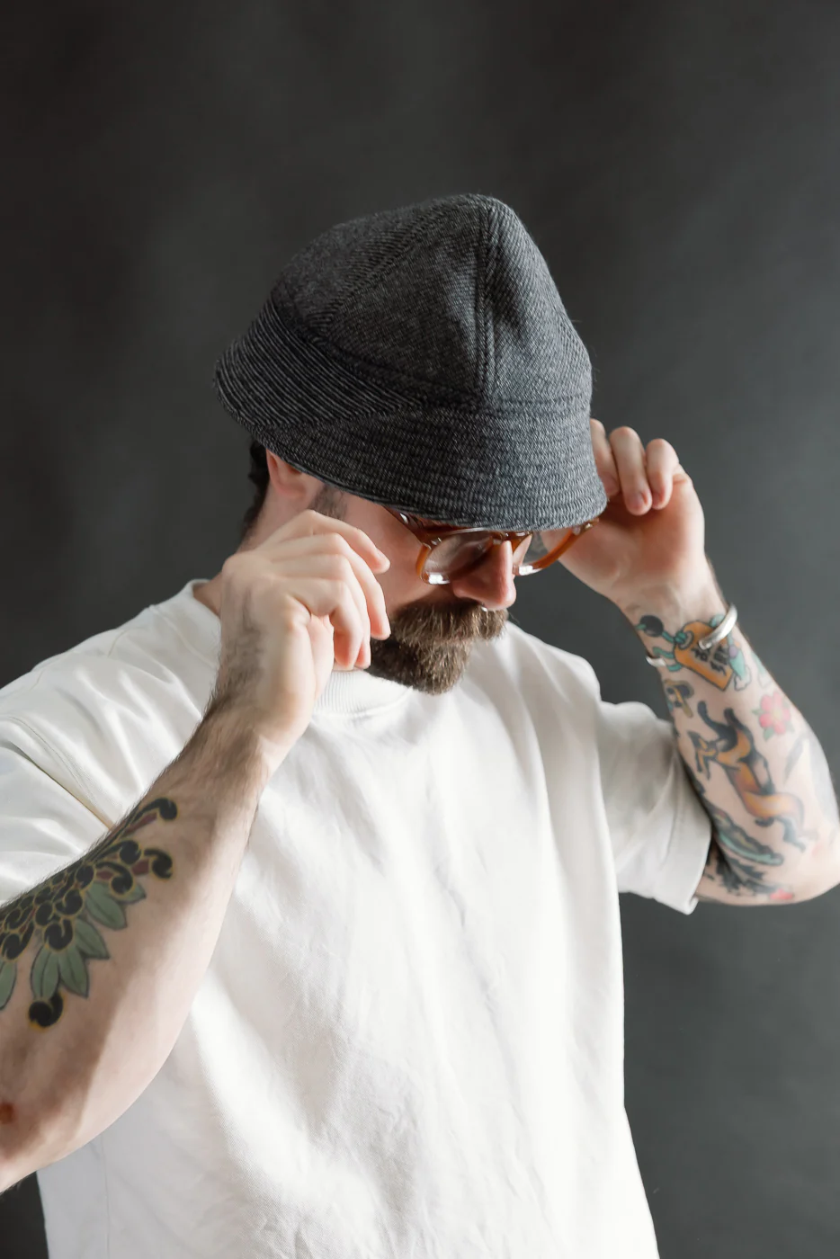 Lot JG-31 - Tweedy Prison Cap - Gray - Image 3