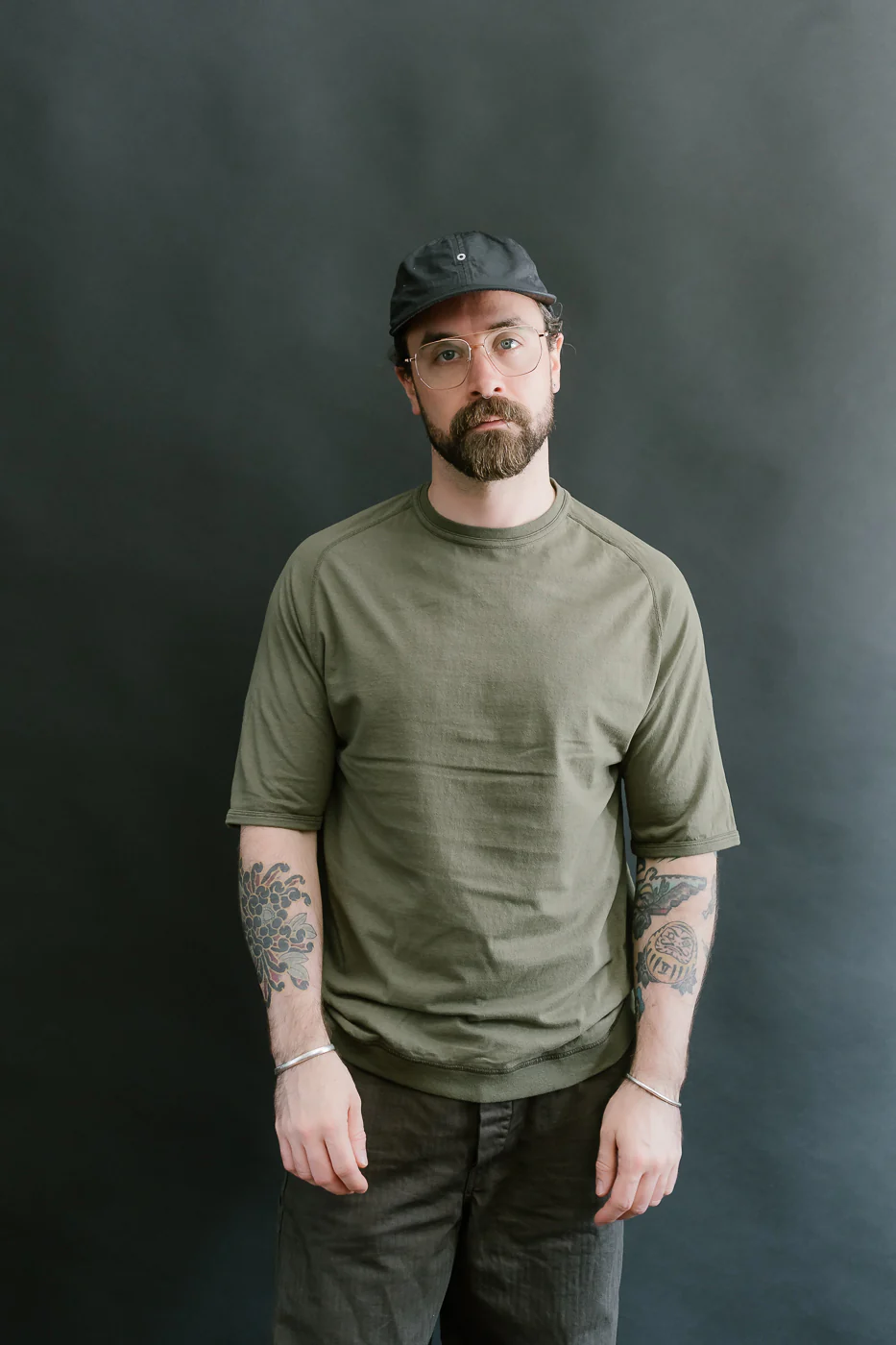 LRC1121 - Supima Cotton Freedom Sleeve Crew - Antique Olive - Image 9