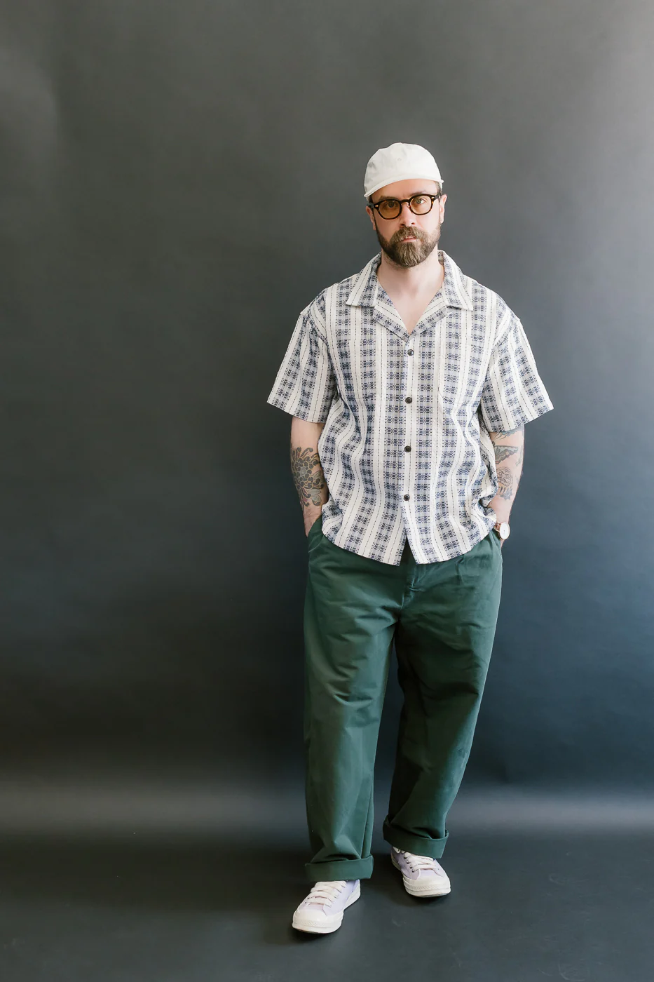 M-I-001 - Beldi Jacquard Aloha Shirt - Off White, Navy - Image 6
