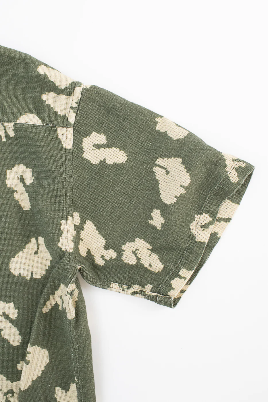 M-I-001 - Cloud Camo Mesh Aloha Shirt - Mint, Off White - Image 4