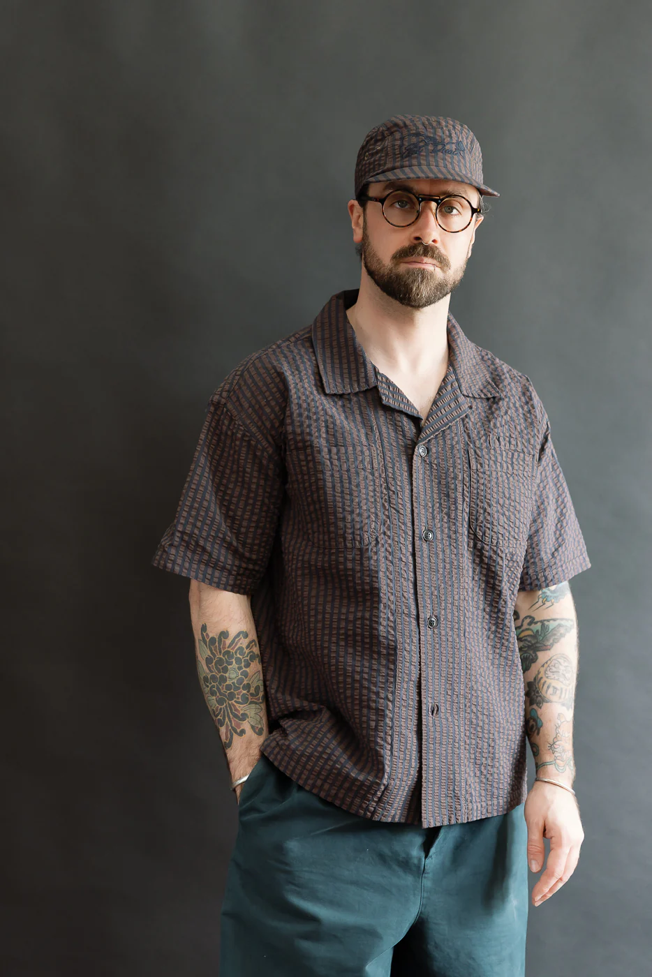 M-I-002 - Belfast Seersucker Denim Aloha Shirt - Coffee, Navy - Image 15