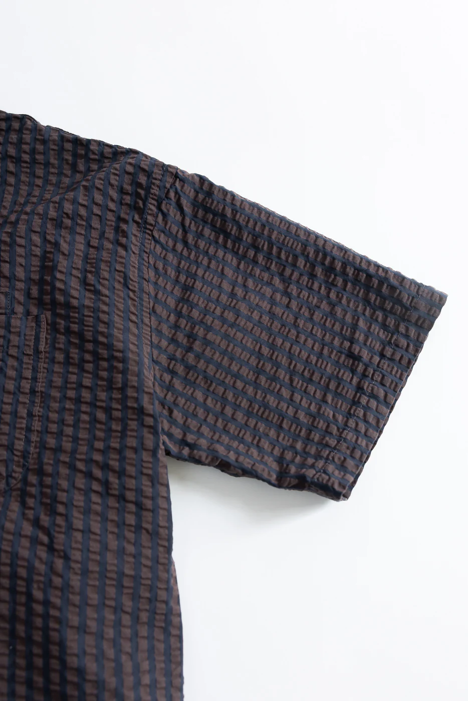 M-I-002 - Belfast Seersucker Denim Aloha Shirt - Coffee, Navy - Image 5