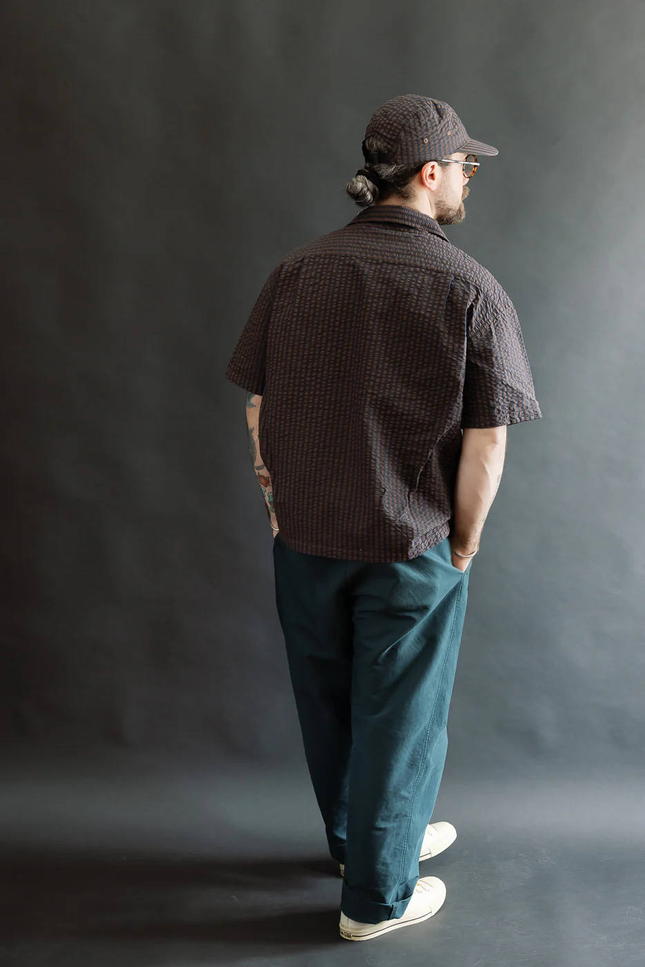 M-I-002 - Belfast Seersucker Denim Aloha Shirt - Coffee, Navy - Image 9