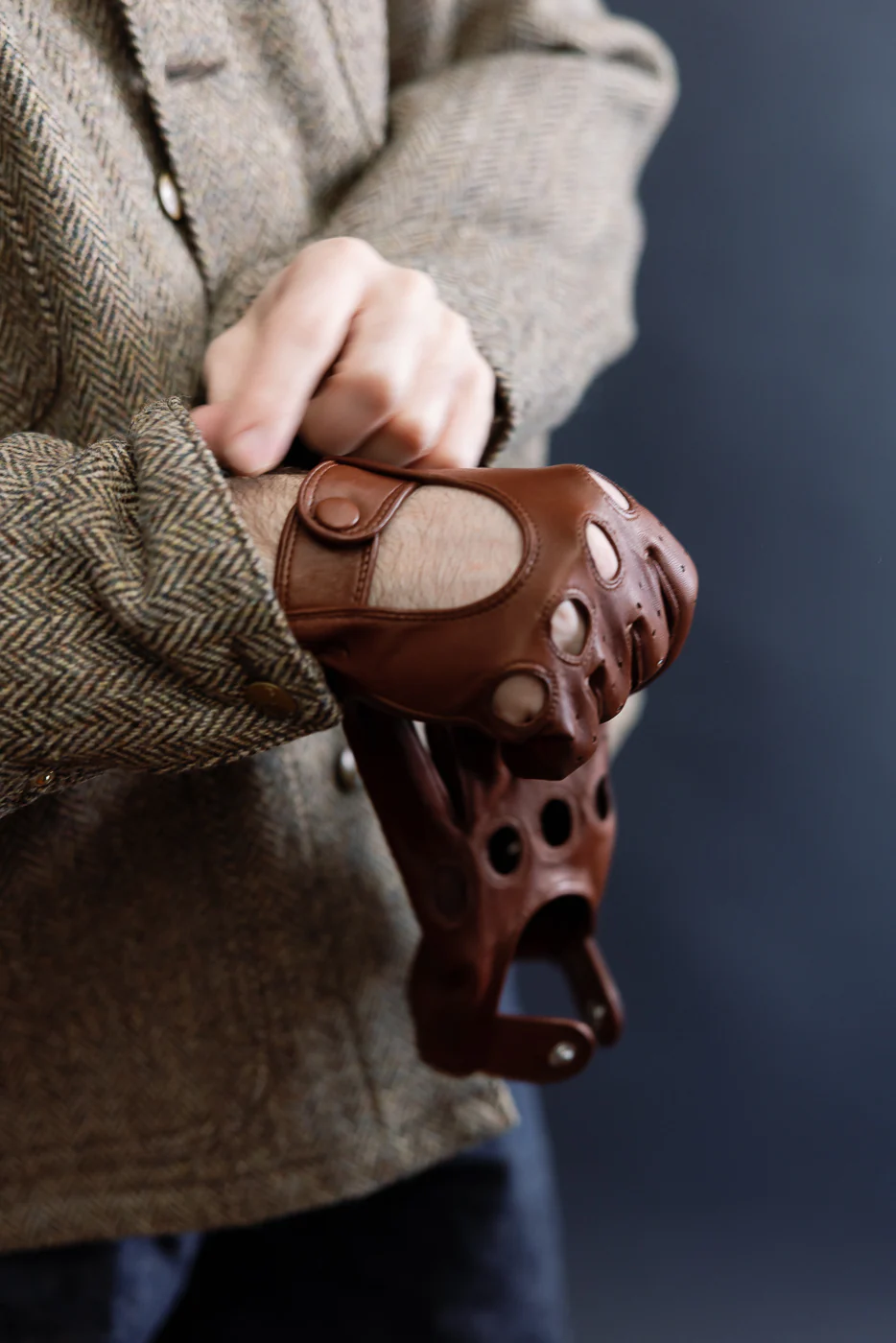 Morgan Glove - Chestnut - Image 10