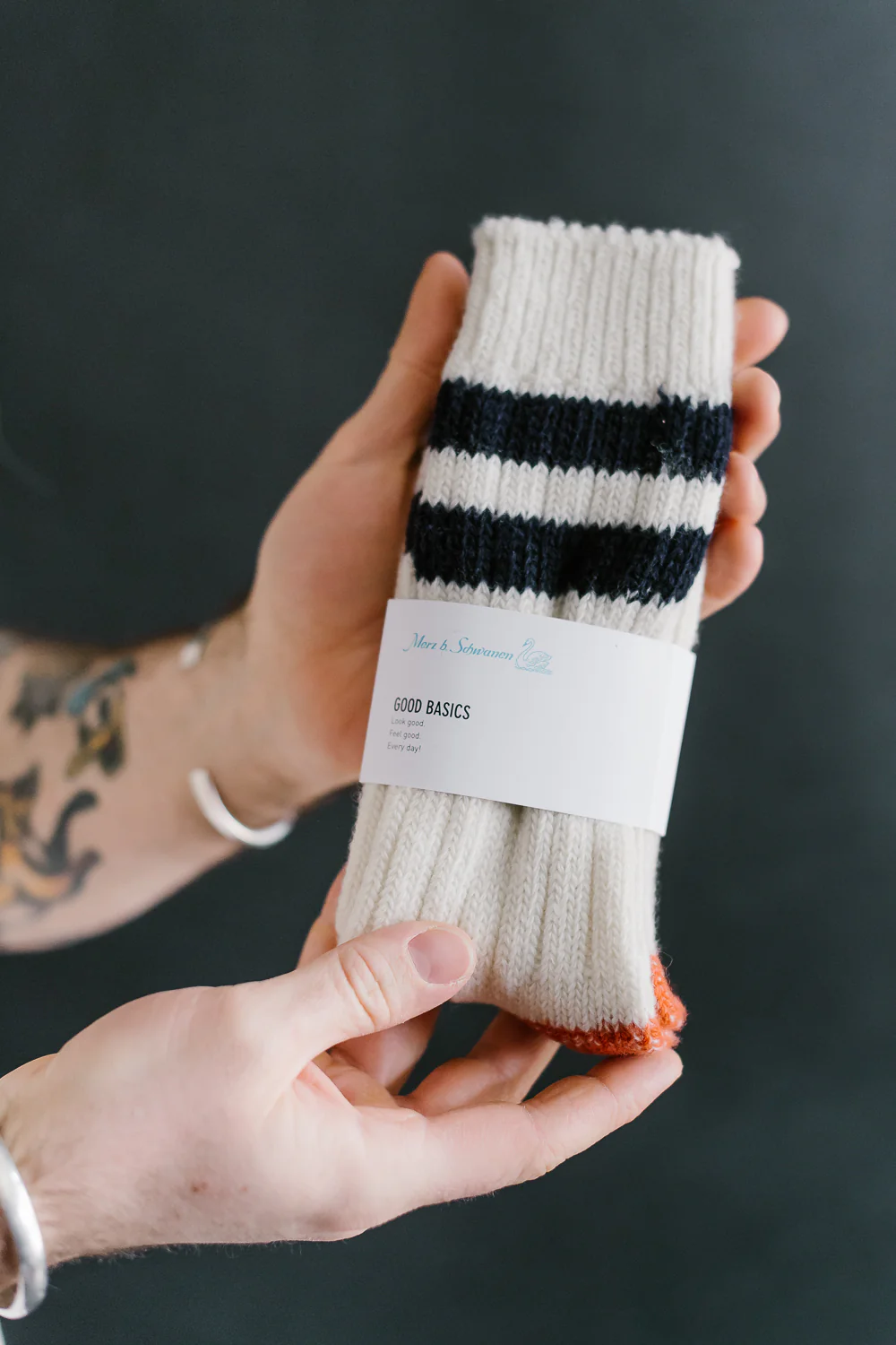 MW75.0266 - Extra Fine Merino Wool Socks - Nature, Ink - Image 4