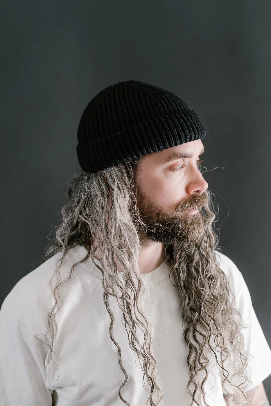 MWBN02.99 - Ribbed Structure Sturdy Beanie Merino Wool - Deep Black - Image 7