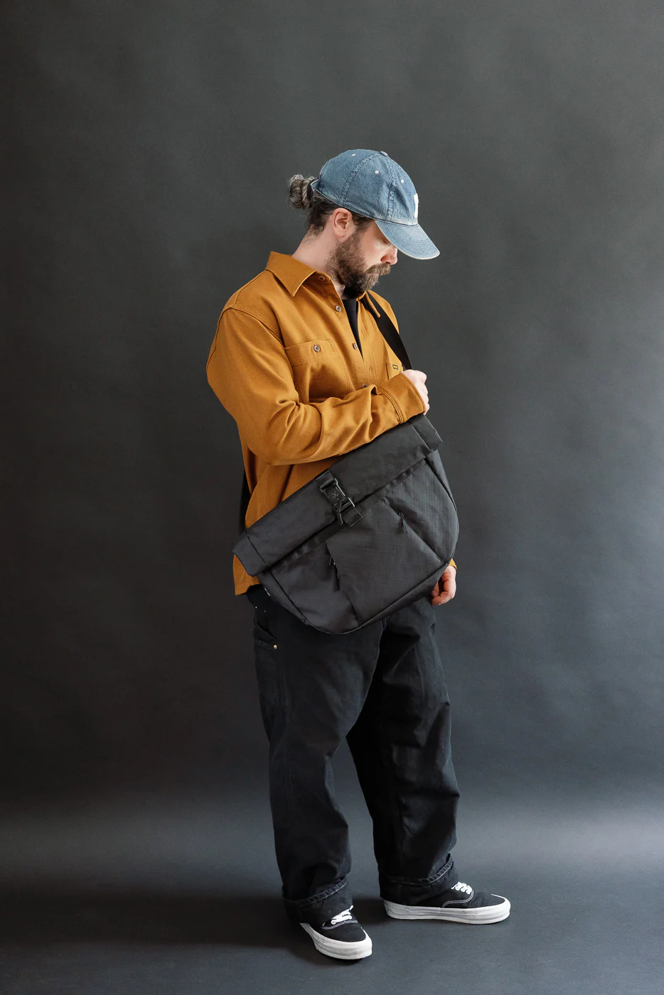 OGL-XTAC-HOBO-BLK - OGL XTAC Roll Top Hobo Bag - Black - Image 15