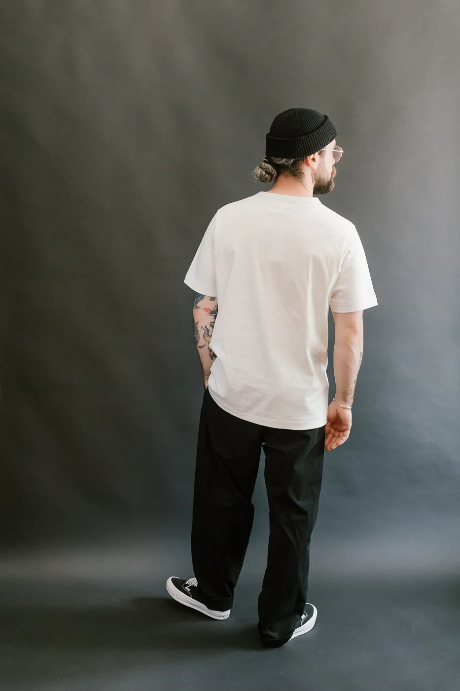 PANTS03.99 - Organic Cotton Poplin Pleated Front Pants - Deep Black - Image 8