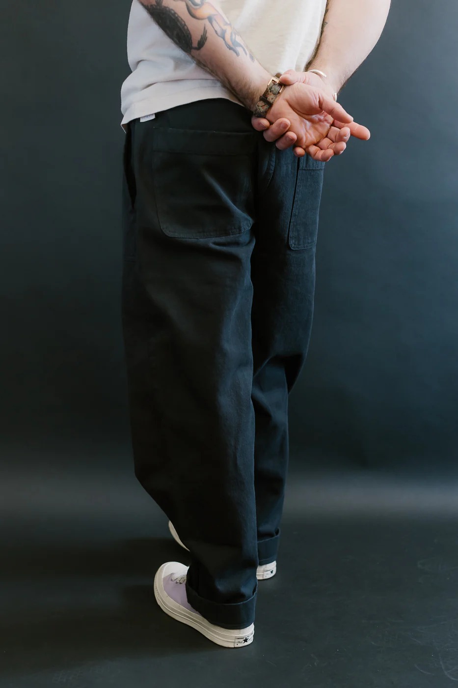 PANTS05.98 - Organic Cotton Broken Twill Drawstring Pants - Charcoal - Image 12