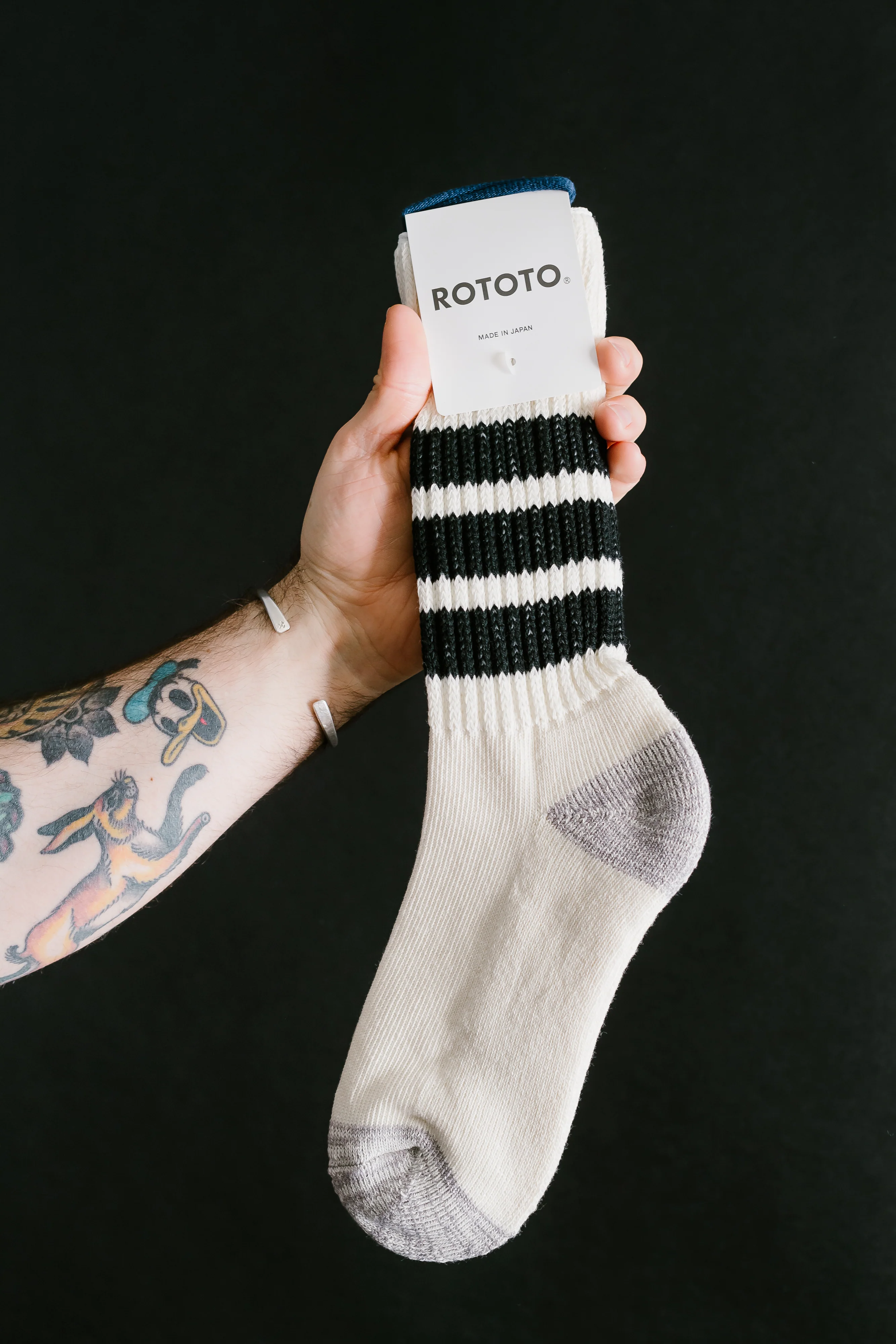 R1255 - Coarse Ribbed Old School Crew Socks - Black - Image 2