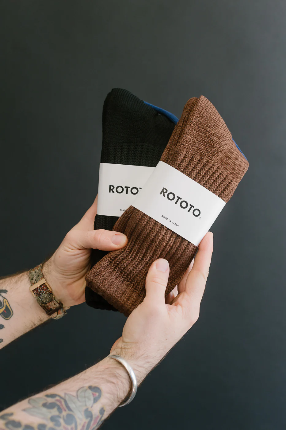 R1334 - Loose Pile Crew Sock - Black - Image 2