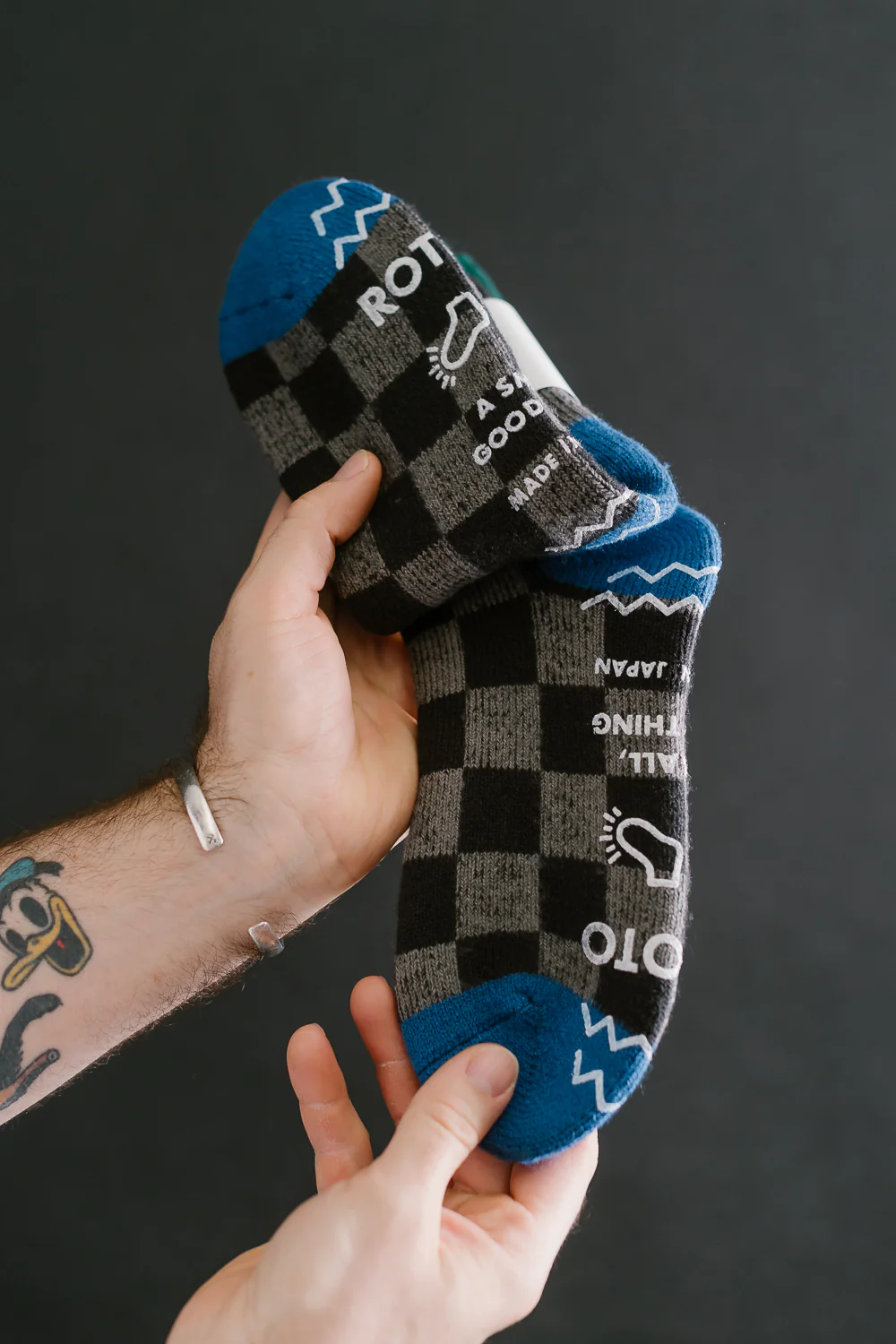 R1497 - Pile Room Socks "Checkerboard" - Dark Green, Blue - Image 3