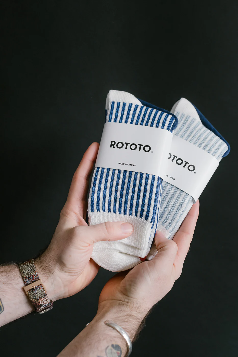 R1586 - Vertical Stripe Sock - White, Royal Blue - Image 4