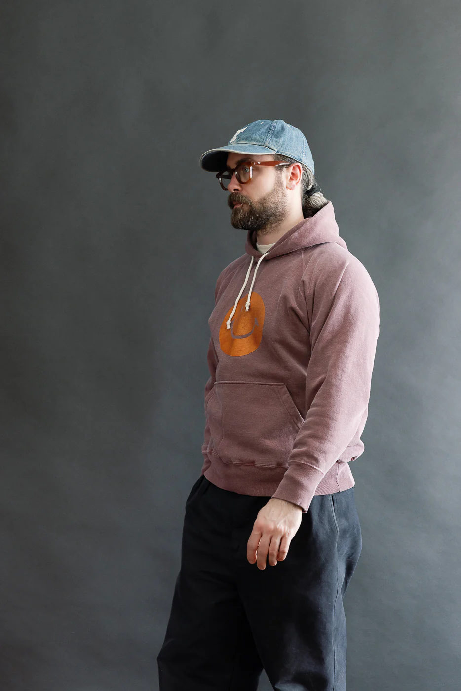 "Smile" Faded Print Sweat Hoodie - PD Bordeaux - Image 10