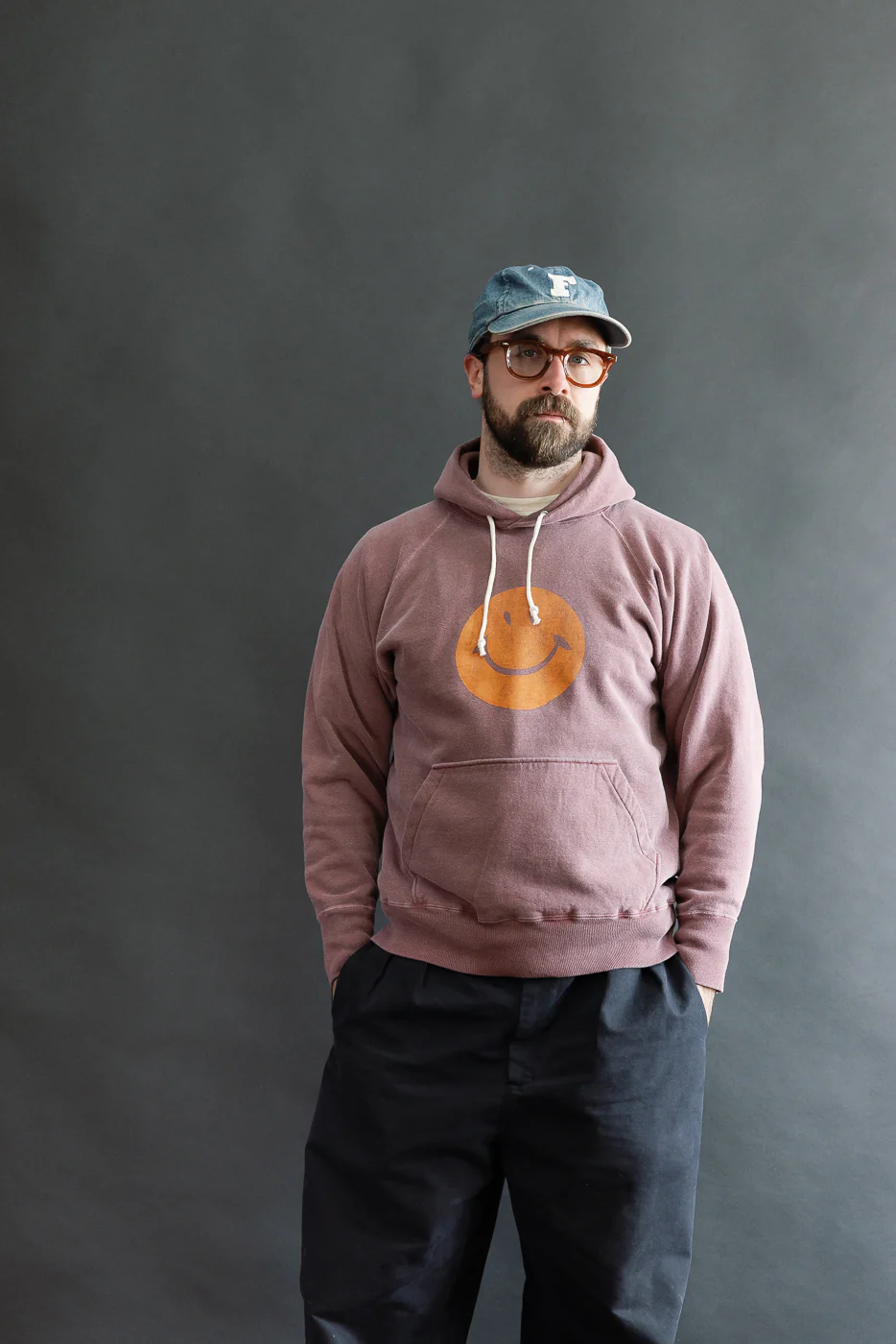"Smile" Faded Print Sweat Hoodie - PD Bordeaux - Image 14