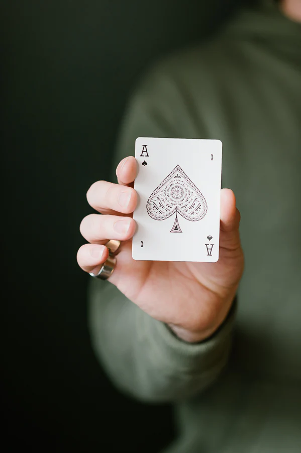Sunrise Deck of Playing Cards - Image 10