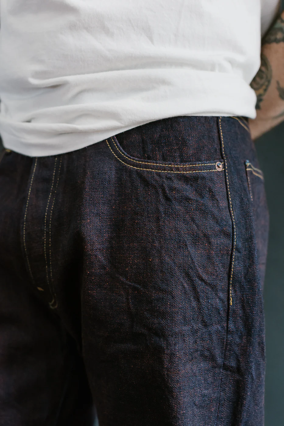 TNK103KH - 14.5oz "KAKISHIBU" Selvedge Indigo x Persimmon - Loose Straight - Image 18