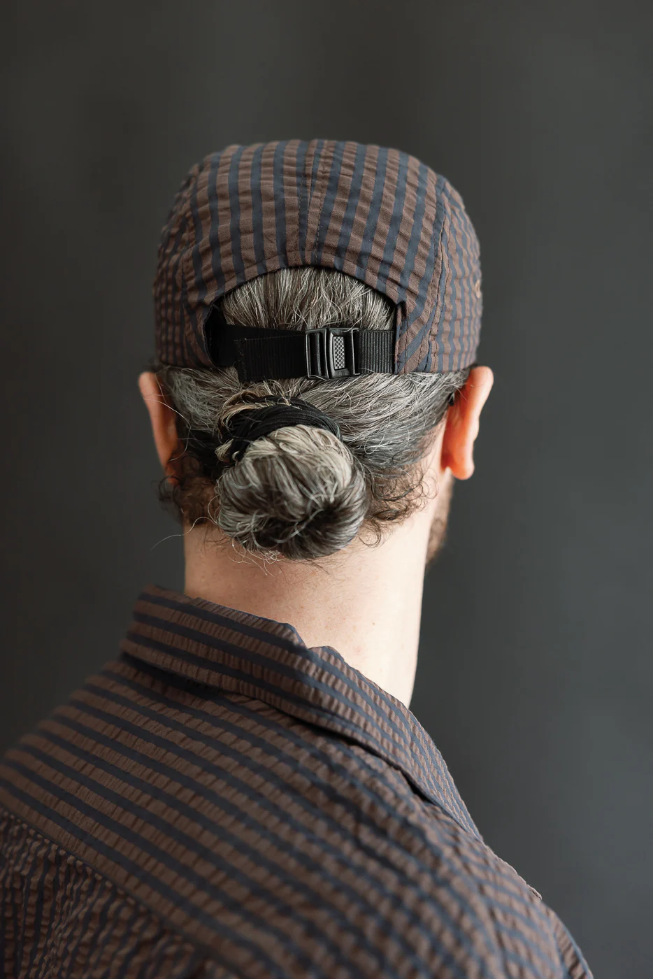 X-003 - 5 Panel Cap Belfast Seersucker - Coffee, Navy - Image 10