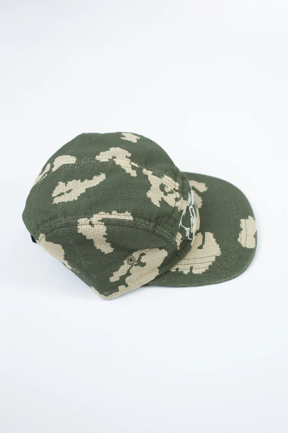 X-003-CCM-659 - 5-Panel Cap Cloud Camo Mesh - Green, Off-White - Image 4